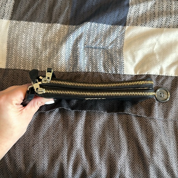 Coach Clutch - Picture 2 of 3